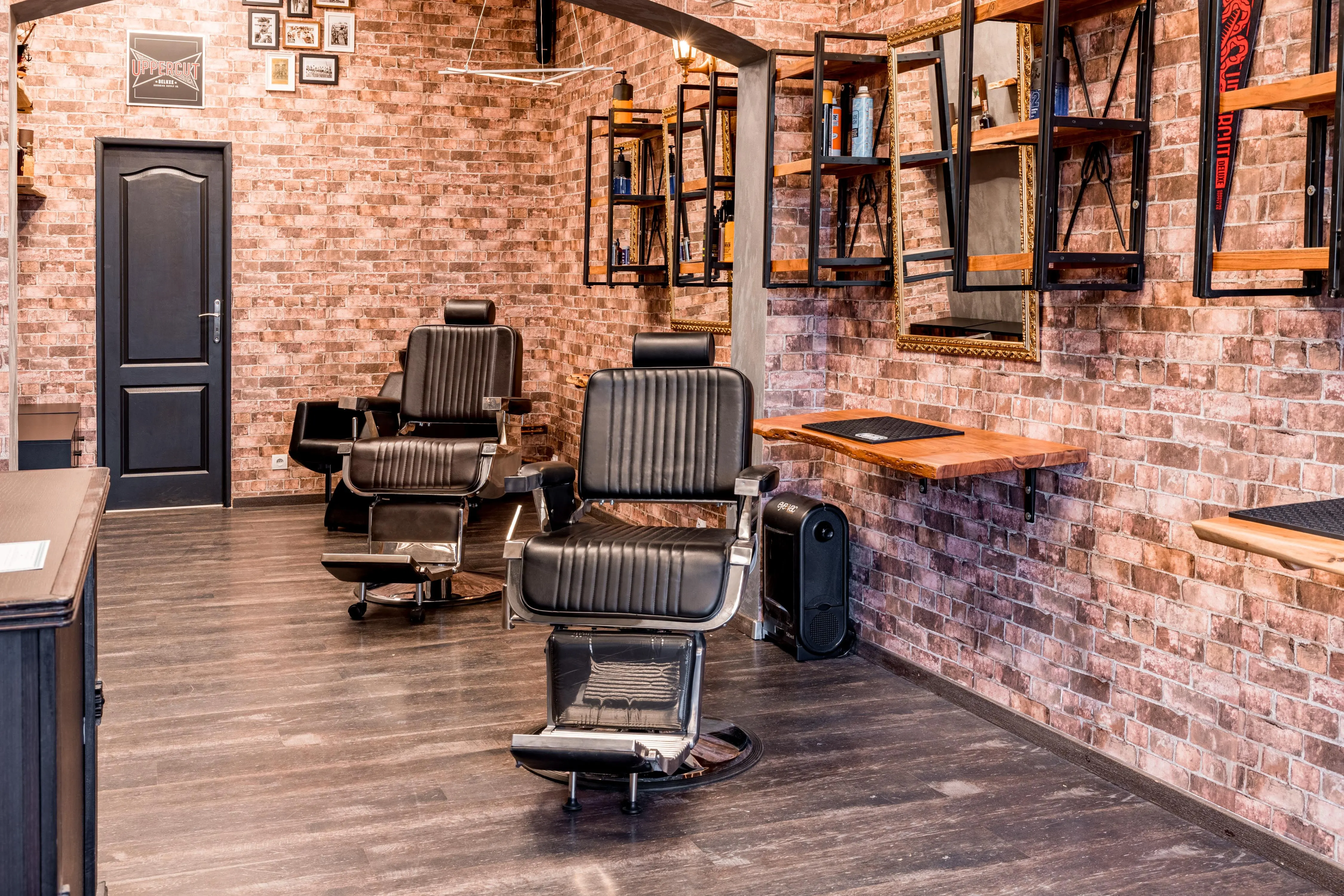 Muna's Salon